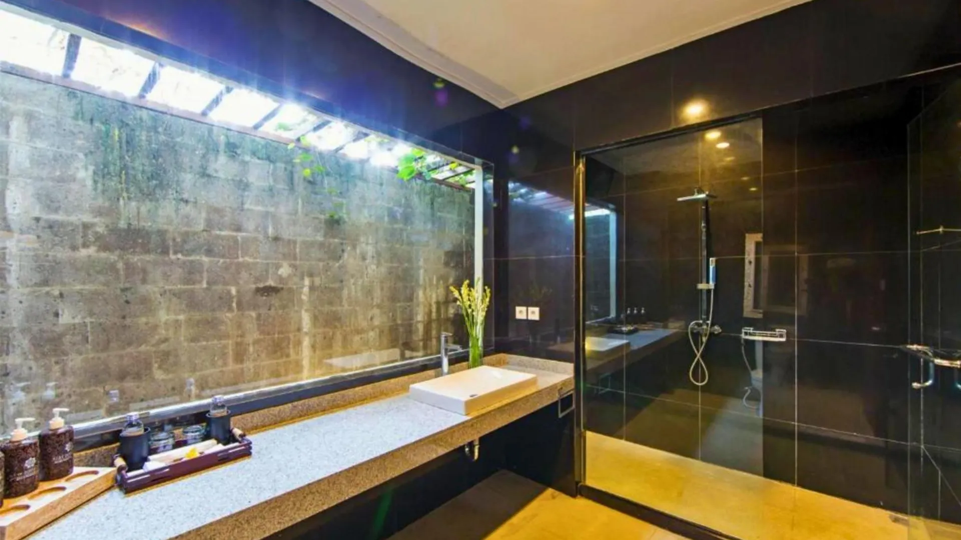 Divija 2 Bedroom Private Pool Villa Zn228 Семиньяк